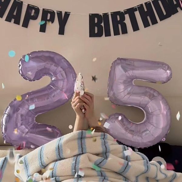 Фольгована цифра 18 фіолетова скляна 80 см, куля цифра прозора 32 дюйми 32 дюйми фото