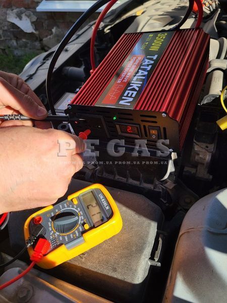 Инвертор TATALIKEN 12V 3500W (1200W) чистая синусоида, преобразователь 12&ndash;220В, с клеммами и кабелем в прикурив WR1004 фото